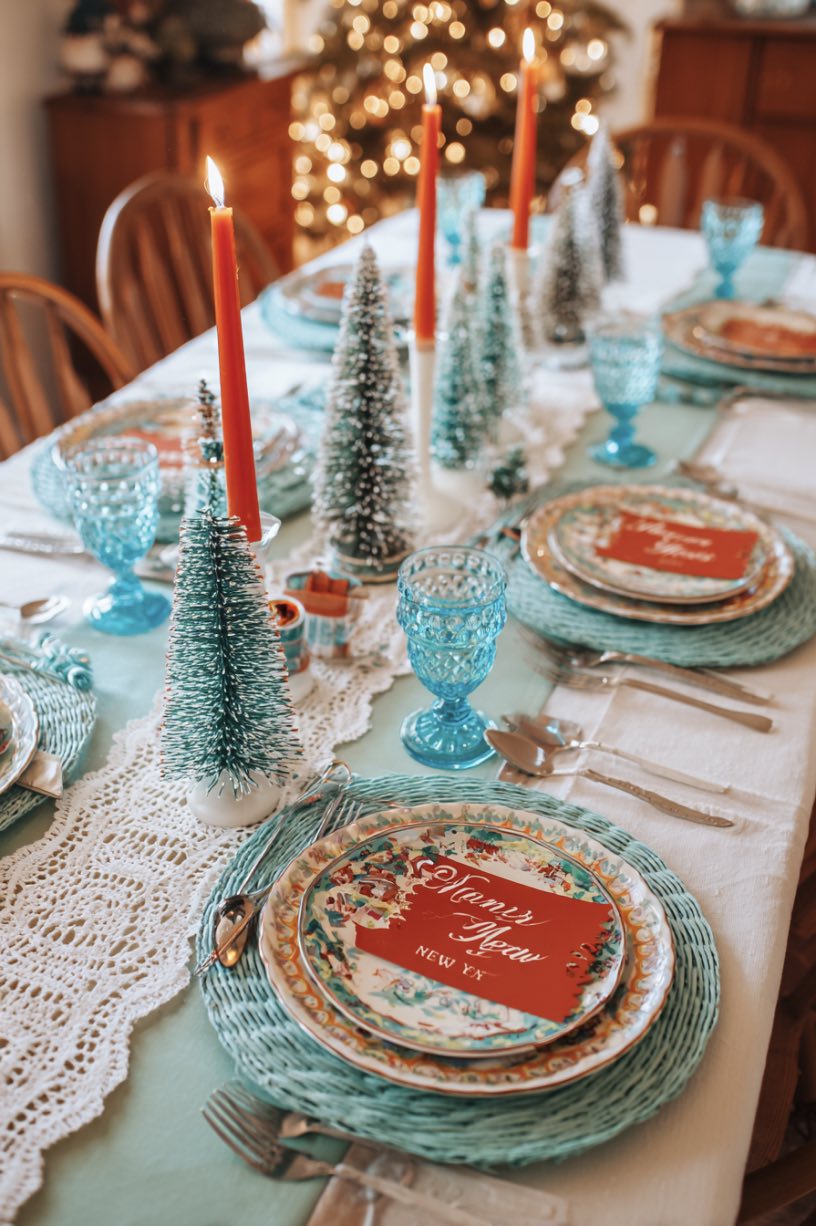 6. Colorful Christmas Dining Table Setting